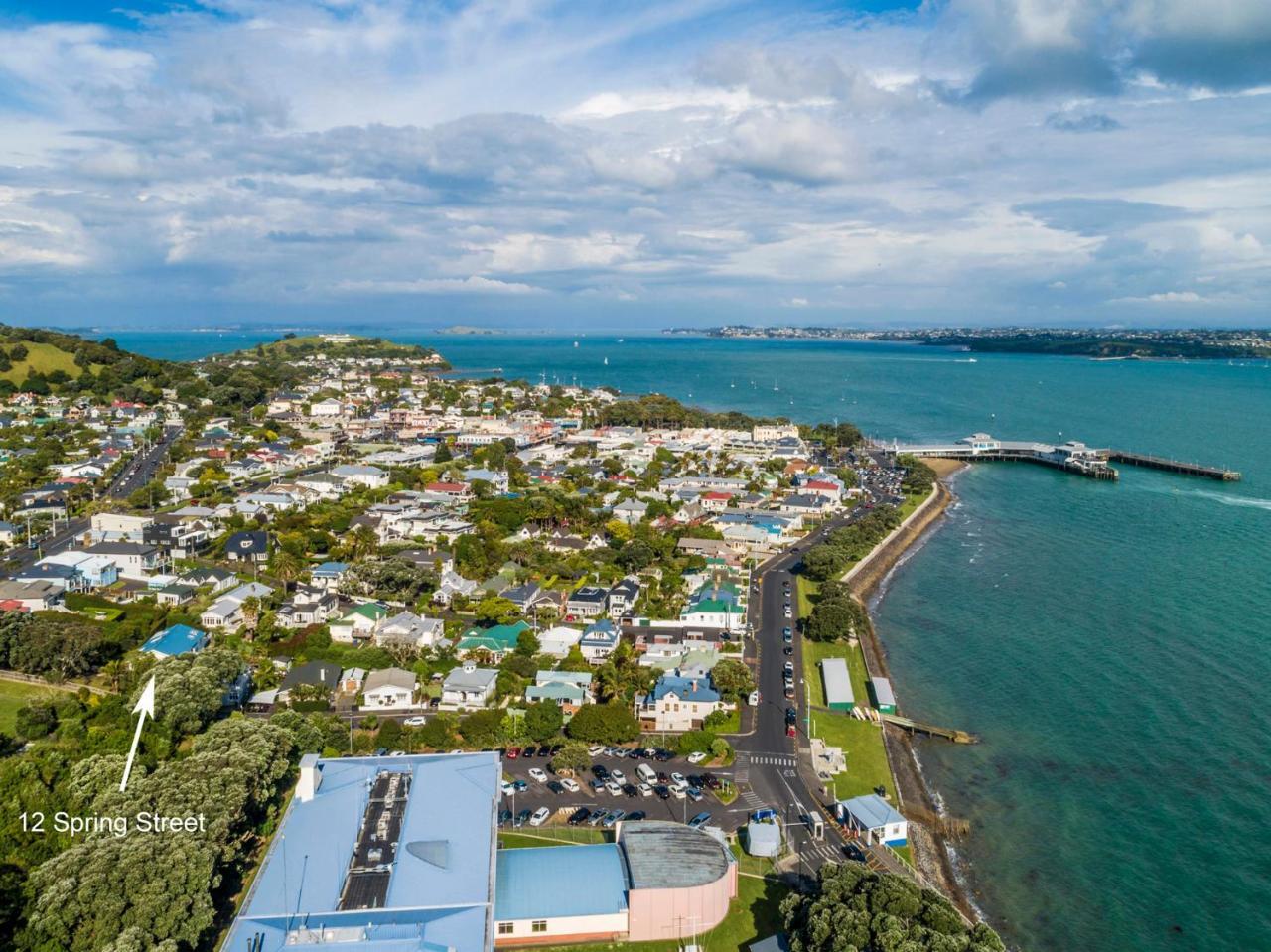 Отель Devonport Harbour View Окленд Экстерьер фото